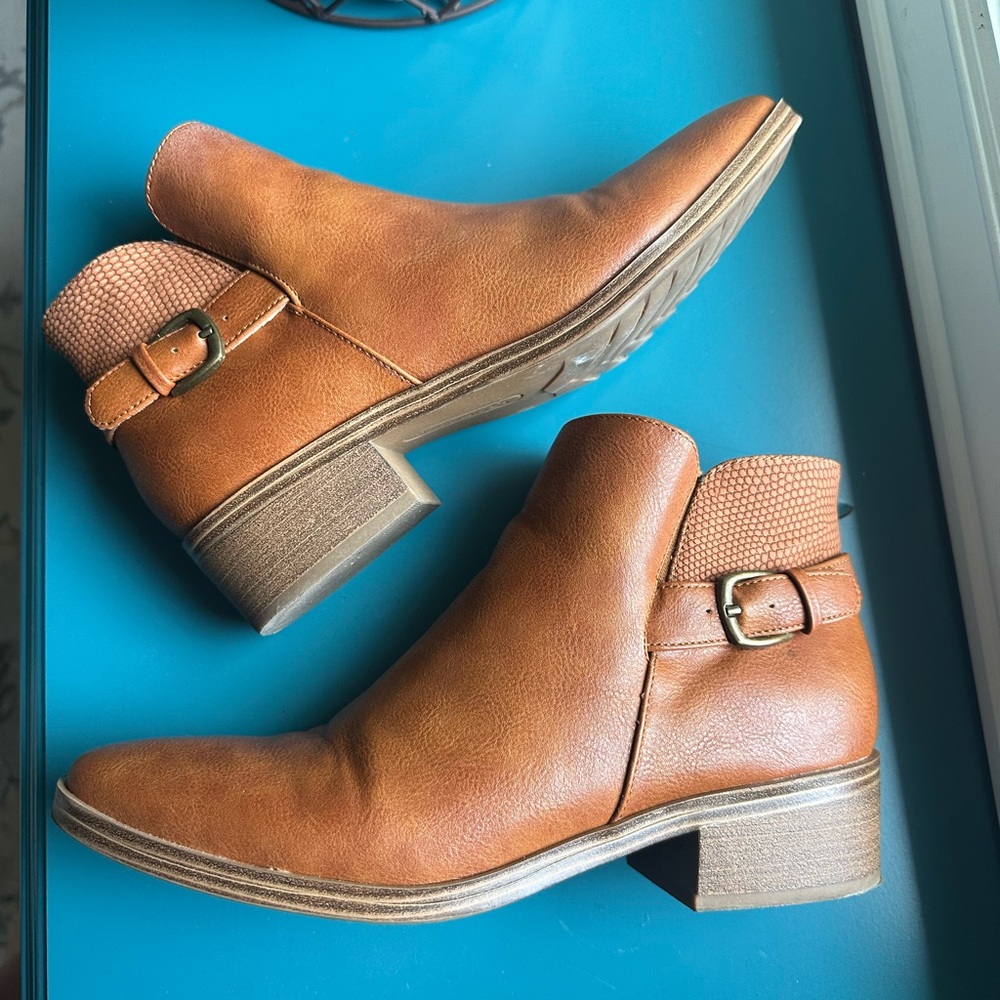 BareTraps Tan Ankle Booties